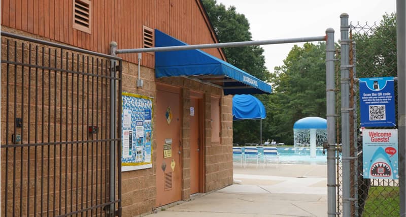 Dickinson pool, photo 1