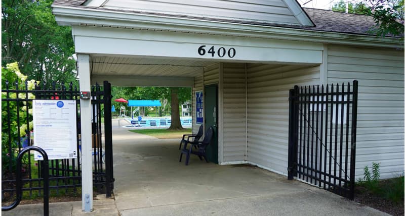 Clemens Crossing pool, photo 1